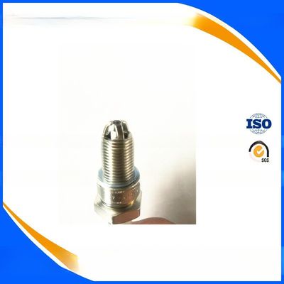 WR7LTC 2 Spark Plug VW Spark Plug GOL Model samochodu dla poprawy wydajności silnika