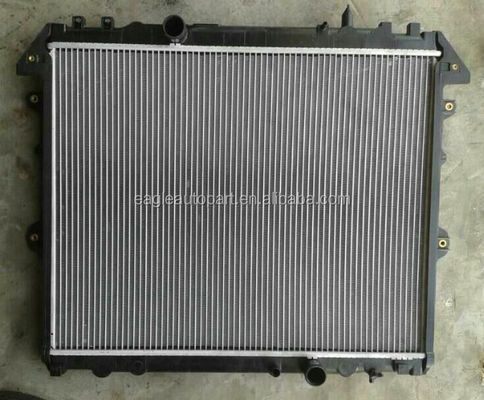 2.5 D-4D Radiator silnika 16400-OL250 dla Toyota Hilux Innova Auto