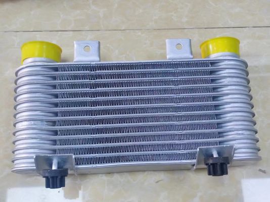 OE NO. WL85-13-550 Rdzeń pomiędzychłodzącego silnika dla Mazda BT50 Ford Ranger 1999-2006