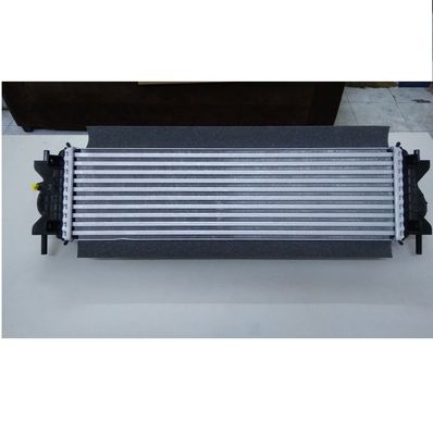 Intercooler dla Nissan Navara NP300 Renault Alaskan 2.5 dCi 4x4 144614KV1A 2014- Top-