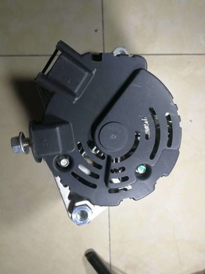 OE NO. 37300-03300 Alternator samochodowy dla Hyundai i10 i20 Doskonała wydajność