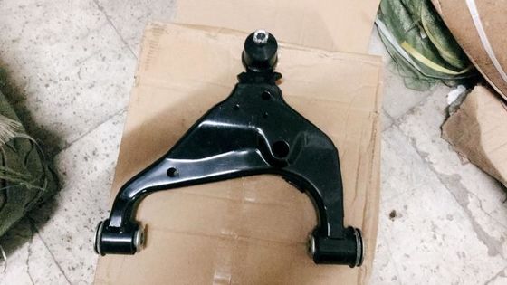 Podzespół przedniego ramienia dolnego dla Toyoty Hilux VIII Pick Up 48068-0K090 48069-0K090