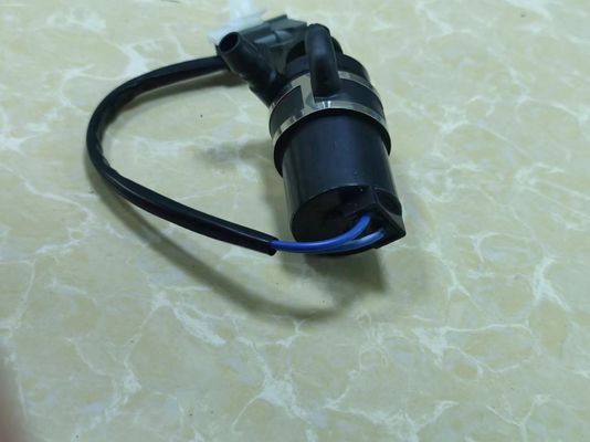 Pompy do czyszczenia lamp głównych 8264A022 dla Mitsubishi Pajero Montero Sport L200 2007-2015