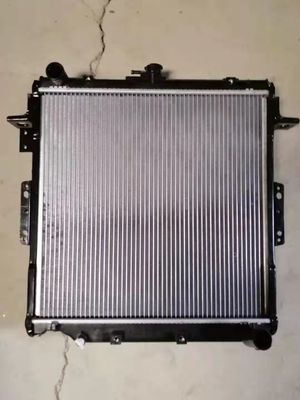 TOYOTA LANDCRUISER 96-98 MT Autochłodzący chłodniak PA 16400-17071 16400-17300 dla Toyoty