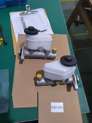 Corolla AE100 EE100 Toyota Automobil Brake Master Cylinder z numerem części 47201-12870
