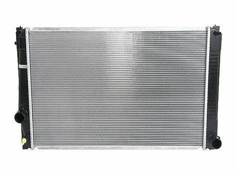 OE NO. 16400-28570 Chłodzący grzejnik silnika dla 2006-2012 Toyota RAV4 RAV 4 III A3