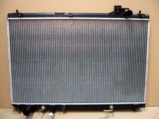 Radiator chłodzący silnik dla Toyoty Landcruiser 16400-67140 16400-67121 16400-67120
