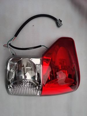 Światło tylne 12V dla Toyoty Tundra 07-09 81560-0C070 2006- Napięcie 12V Rok 2006- 12V