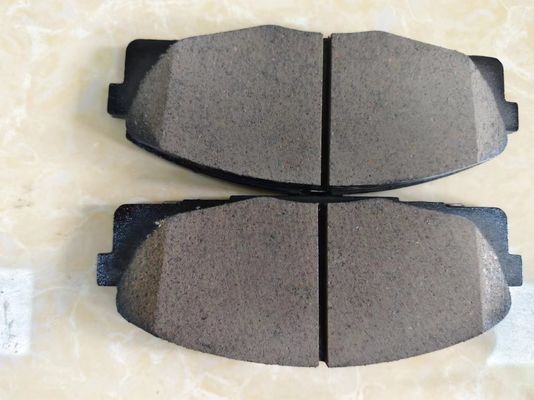 04465-YZZE9 Zestaw ceramicznych klocków hamulcowych do Toyoty Hiace LH50 LH60 YH50 YH60 LH55 LH56