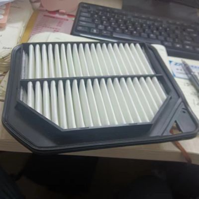 Suzuki Jimny 1.6 VVT Filtr powietrza silnika OE NR. 13780-77R00 dla modeli z roku 1998-