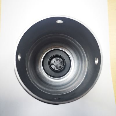Obudowa filtra olejowego dla NISSAN NAVARA D40 15201-VC100 OEM Zastąpienie z 2002-2009, 2019-Range roku